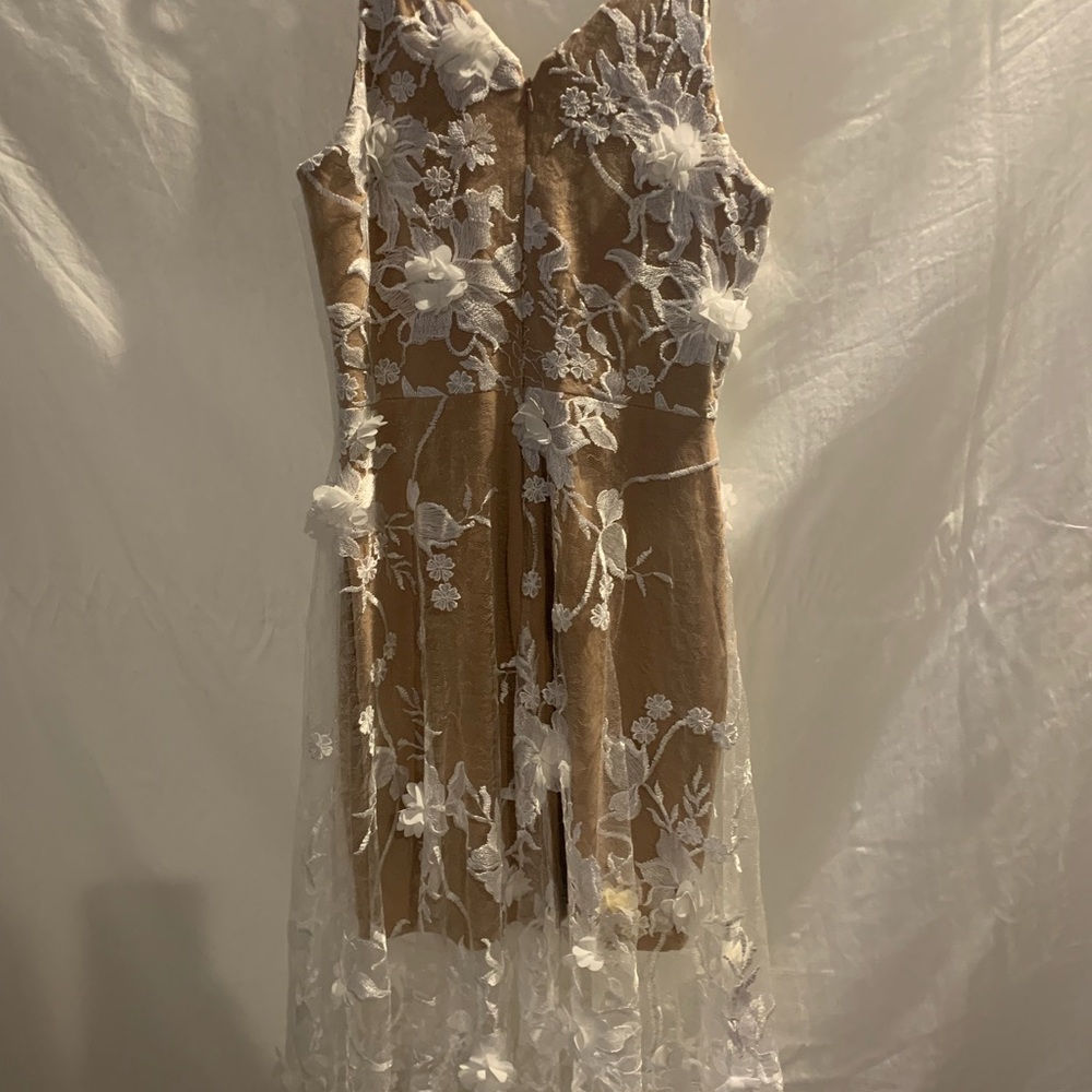 Semi Formal Laced Dress - Picture 3 of 7